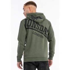 Bluza z kapturem o regularnym kroju Lonsdale Maywick. Czarne bluzy Lonsdale, m, bez wzorów, z dresówki, z kapturem. W wyprzedaży za 227.00 zł.