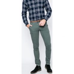 Only & Sons - Spodnie. Spodnie materiałowe marki Only & Sons. W wyprzedaży za 69.90 zł.