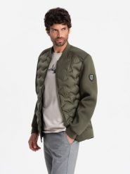 Kurtka bomberka męska z pikowanym wzorem – ciemnooliwkowa V3 OM-JALP-0141 - XXL. Zielone kurtki Ombre Clothing, l, z aplikacjami, z materiału, bez kaptura. W wyprzedaży za 139.99 zł.