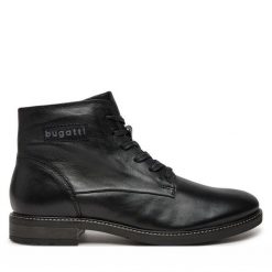 Kozaki Bugatti. Czarne kozaki Bugatti, bez wzorów, bez obcasa, bez zapięcia. Za 569.99 zł.