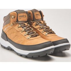 Buty trekkingowe - Brązowy. Trekkingi marki House. Za 179.99 zł.