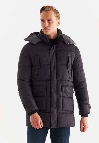 PAKO LORENTE – Kurtka męska P22WF-5X-005-C-0. Czarne kurtki Pako Lorente, na zimę, m, bez wzorów, z poliesteru, bez kaptura. Za 249.99 zł.