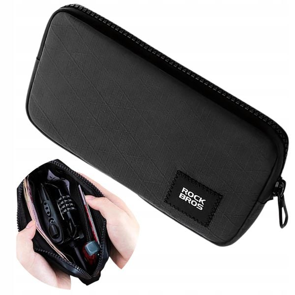 Saszetka rowerowa Rockbros 0,15l na telefon, klucze i portfel. Czarne portfele ROCKBROS, bez wzorów, z materiału, bez dodatków. Za 54.99 zł.