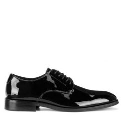 Półbuty Gino Rossi. Czarne eleganckie półbuty Gino Rossi, bez wzorów, bez obcasa, bez zapięcia. Za 359.99 zł.