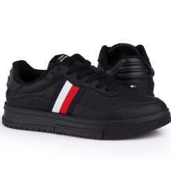 Męskie trampki sportowe Tommy Hilfiger SUPERCUP LEATHER STRIPES. Białe trampki Tommy Hilfiger, m, bez wzorów, bez zapięcia. W wyprzedaży za 329.00 zł.