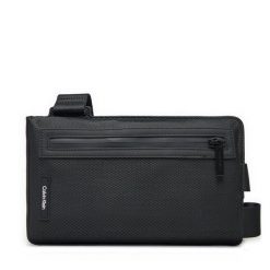 Saszetka Calvin Klein. Czarne saszetki i nerki CALVIN KLEIN, bez wzorów. Za 219.99 zł.
