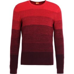 BOSS CASUAL AKATRUSCO Sweter bright red. Swetry nierozpinane BOSS CASUAL. W wyprzedaży za 431.20 zł.