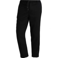 Topman JOGGER GUANA Spodnie materiałowe black. Spodnie materiałowe marki Topman. Za 199.00 zł.
