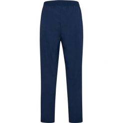 Spodnie dresowe tkane Hummel Pulse. Niebieskie szorty Hummel, bez wzorów, z dresówki, sportowe. Za 251.00 zł.