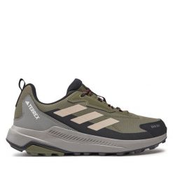 Trekkingi adidas. Zielone buty trekkingowe Adidas, bez wzorów, bez zapięcia. Za 399.99 zł.