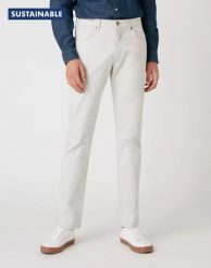 WRANGLER SPODNIE MĘSKIE GREENSBORO VAPOUR GREY W15QWAB26 112127118. Szare spodnie materiałowe Wrangler, l, bez wzorów, z materiału. Za 239.99 zł.