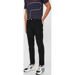 Levi's - Jeansy Hi Ball Roll Point Guard. Czarne jeansy Levi's®, m. W wyprzedaży za 229.90 zł.
