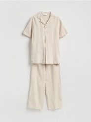 Dwuczęściowa piżama z lnem - beżowy. Brązowe piżamy Reserved, l, bez wzorów, z wiskozy, bez ramiączek. Za 249.99 zł.