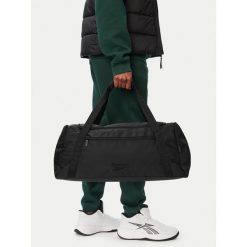 Torba sportowa Reebok. Czarne torby sportowe Reebok, bez wzorów, małe. Za 149.99 zł.
