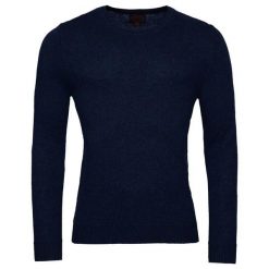 Sweter z okrągłym dekoltem Superdry Essential. Niebieskie swetry nierozpinane Superdry, na zimę, m, bez wzorów, bez kołnierzyka, bez ramiączek. Za 284.00 zł.
