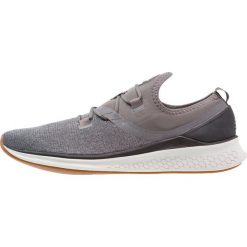 New Balance FRESH FOAM LAZR HEATHERED Obuwie do biegania treningowe castlerock. Buty do biegania marki New Balance. Za 379.00 zł.