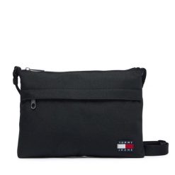 Saszetka Tommy Jeans. Czarne saszetki i nerki Tommy Jeans, bez wzorów, z jeansu, małe, bez dodatków. Za 209.99 zł.