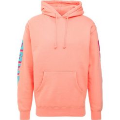 Obey Clothing OBEY NEW WORLD Bluza z kapturem coral. Bluzy marki Obey Clothing. Za 319.00 zł.