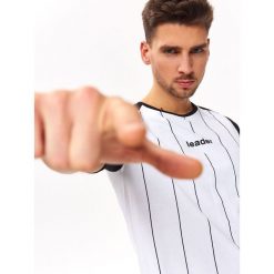 T-SHIRT W STYLU BOWLING. T-shirty TOP SECRET. W wyprzedaży za 19.99 zł.