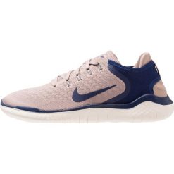 Nike Performance FREE RN 2018 Obuwie do biegania neutralne diffused taupe/blue void/guava ice. Buty do biegania marki Nike Performance. Za 459.00 zł.