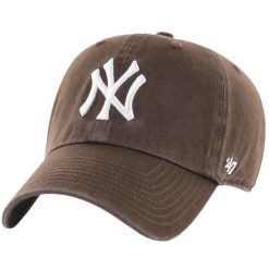 Czapka z daszkiem męska 47 New York Yankees Clean Up Cap. Brązowe czapki z daszkiem 47 Brand, bez wzorów, z bawełny. Za 109.99 zł.