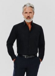 PAKO LORENTE – Gładka koszula męska w czarnym kolorze. Czarne koszule Pako Lorente, m, bez wzorów, z bawełny, bez kołnierzyka, bez ramiączek. Za 119.99 zł.