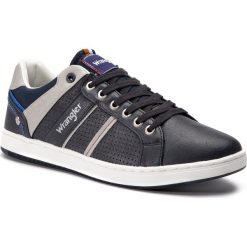 Sneakersy WRANGLER - Marshall Paso WM91041A Navy 016. Niebieskie buty sportowe casual marki Wrangler, z materiału. Za 249.00 zł.