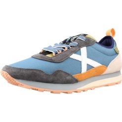 Buty MUNICH 8901085M Niebieski. Niebieskie buty turystyczne munich, bez wzorów, z materiału, bez zapięcia, na fitness i siłownię. Za 320.99 zł.