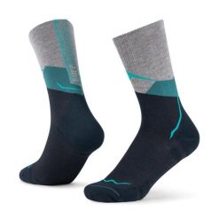 Skarpety turystyczne Buff Merino LIghtweight Crew Sock LWC1. Szare skarpety Buff, bez wzorów, z elastanu. Za 119.99 zł.