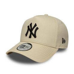 Czapka baseballowa New York Yankees Patch. Brązowe czapki z daszkiem New Era, bez wzorów. W wyprzedaży za 129.75 zł.