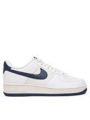 Nike Sneakersy Air Force 1 '07 Nn HF4298 100 Biały. Białe buty sportowe casual Nike, bez wzorów, ze skóry, bez zapięcia. Za 539.99 zł.