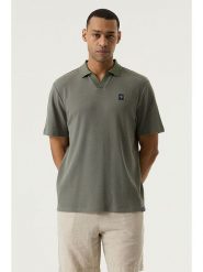 Garcia Koszulka polo w kolorze khaki rozmiar: M. Brązowe koszulki polo sportowe Garcia, m, bez wzorów, bez kołnierzyka, bez ramiączek. Za 91.99 zł.