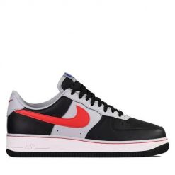 Buty do chodzenia męskie Nike Air Force 1 Low '07. Czarne buty sportowe casual Nike, bez wzorów, z materiału, bez zapięcia, nike air force. Za 735.00 zł.