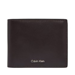 Portfel Calvin Klein. Brązowe portfele CALVIN KLEIN, bez wzorów. Za 329.99 zł.