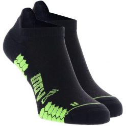 Skarpetki sportowe dla dorosłych Trailfly Low Sock. Czarne skarpetki sportowe Inov-8, bez wzorów, z lycry. Za 99.99 zł.