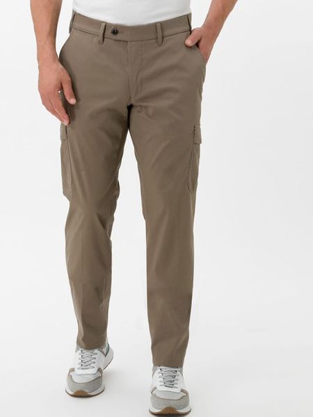 BRAX Bojówki "Reik" w kolorze khaki rozmiar: W31. Brązowe joggery i bojówki Brax, bez wzorów. Za 109.00 zł.