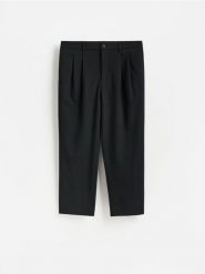 Spodnie jogger z dodatkiem wiskozy - czarny. Czarne joggery i bojówki Reserved, l, bez wzorów, z tkaniny. Za 159.99 zł.