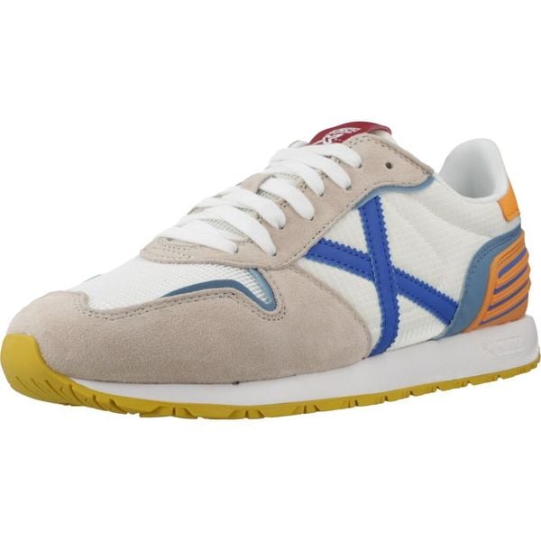 Buty MUNICH MASSANA CLUB 606 Jasnobrązowy. Brązowe buty trekkingowe munich, bez wzorów, z materiału, bez zapięcia, na fitness i siłownię. Za 531.25 zł.