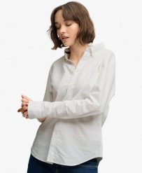 Superdry Dopasowana Koszula Oxford z Długim Rękawem z Bawełny Organicznej. Białe koszule Superdry, bez wzorów, z bawełny, bez kołnierzyka, bez ramiączek. Za 333.75 zł.