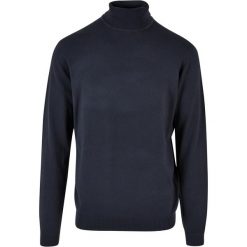 Sweter z golfem Urban Classics. Niebieskie swetry nierozpinane Urban Classics, m, bez wzorów, bez kołnierzyka, bez ramiączek. Za 132.50 zł.