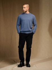 Perfect Cashmere Kaszmirowy sweter "Blake" w kolorze niebieskim rozmiar: M. Niebieskie swetry nierozpinane Perfect Cashmere, m, bez wzorów, z kaszmiru, bez kołnierzyka, bez ramiączek. Za 413.99 zł.