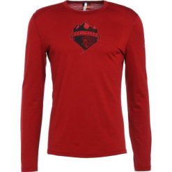 Icebreaker OASIS SKI CREST Koszulka sportowa oxblood. Koszulki z długim rękawem marki Icebreaker. W wyprzedaży za 287.20 zł.