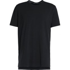 Under Armour BASELINE LONG LINE TEE Tshirt basic black. T-shirty sportowe marki Under Armour. Za 149.00 zł.