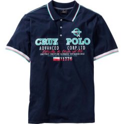 Shirt polo Regular Fit bonprix ciemnoniebieski. Koszulki polo marki bonprix, z nadrukiem, z kontrastowym kołnierzykiem. Za 44.99 zł.