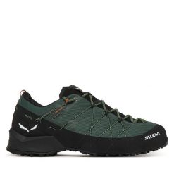 Trekkingi Salewa. Zielone buty trekkingowe Salewa, bez wzorów, bez zapięcia. Za 819.99 zł.