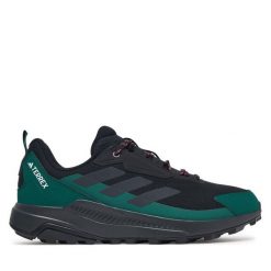 Trekkingi adidas. Czarne buty trekkingowe Adidas, bez wzorów, bez zapięcia. Za 329.99 zł.