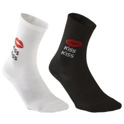 Skarpetki fitness Domyos średnie 2 pary. Białe skarpety DOMYOS, bez wzorów, z dzianiny. W wyprzedaży za 19.99 zł.