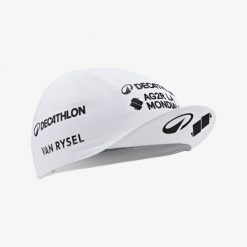 Czapka z daszkiem rowerowa Van Rysel oficjalna Decathlon AG2R La Mondiale Team. Białe czapki z daszkiem VAN RYSEL, bez wzorów, z elastanu. Za 44.99 zł.