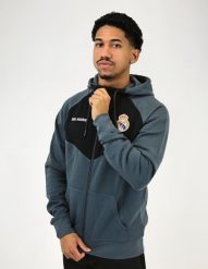 Nowoczesna bluza z kapturem Real Madryt. Czarne bluzy z kapturem REAL MADRID, s, bez wzorów, z bawełny, z kapturem. Za 301.30 zł.