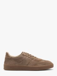 Welurowe półbuty męskie w sportowym stylu CLEMENT. Szare eleganckie półbuty Ryłko, bez wzorów, ze skóry, bez obcasa, bez zapięcia. Za 429.99 zł.